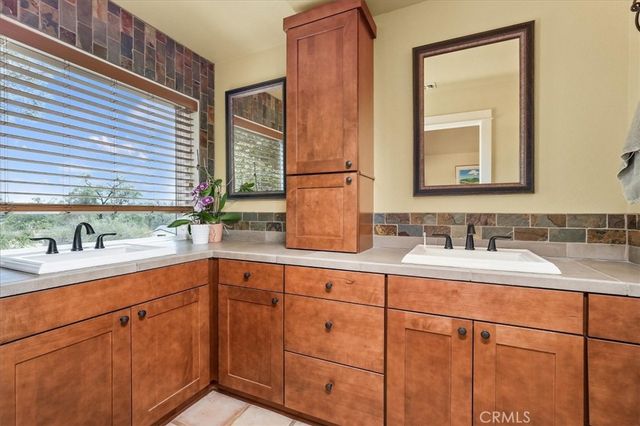 43656 Crystal Cave Circle, Coarsegold, CA 93614