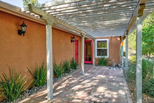 43656 Crystal Cave Circle, Coarsegold, CA 93614