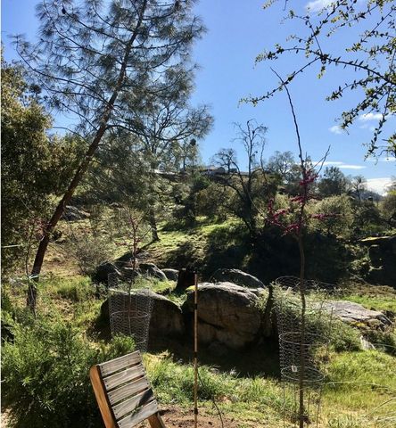 43656 Crystal Cave Circle, Coarsegold, CA 93614