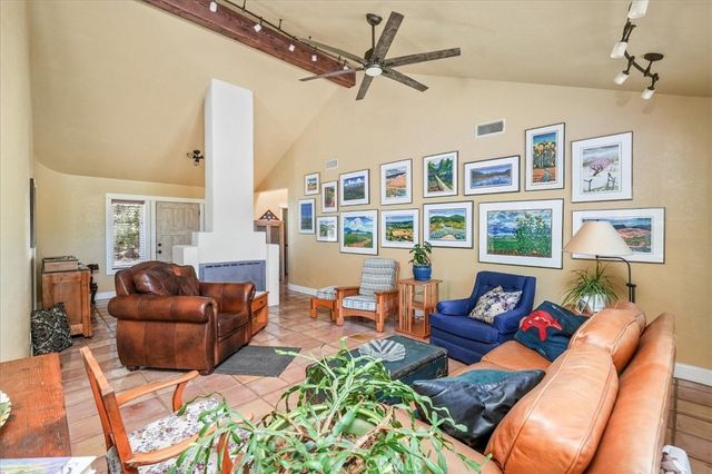 43656 Crystal Cave Circle, Coarsegold, CA 93614