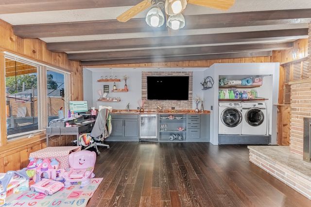 1910 N 74th Avenue, Elmwood Park, IL 60707