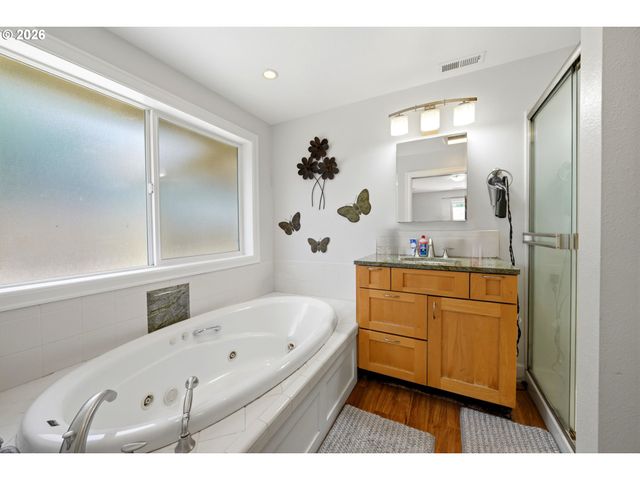 1805 N LIBRA St, Newberg, OR 97132