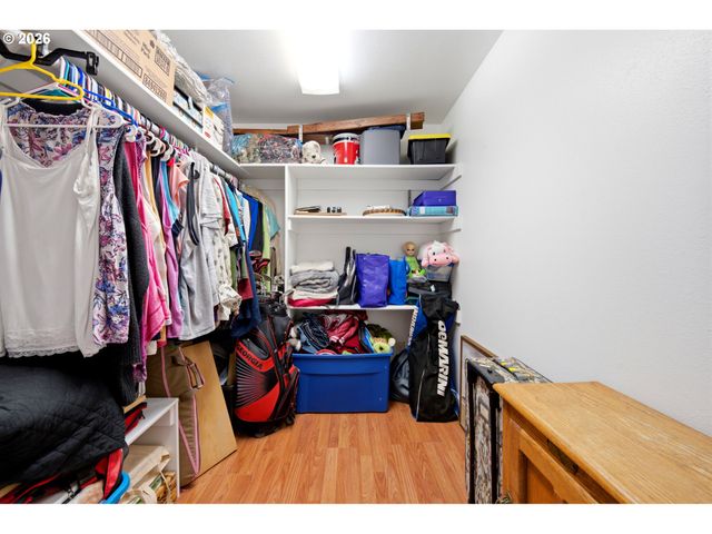 1805 N LIBRA St, Newberg, OR 97132