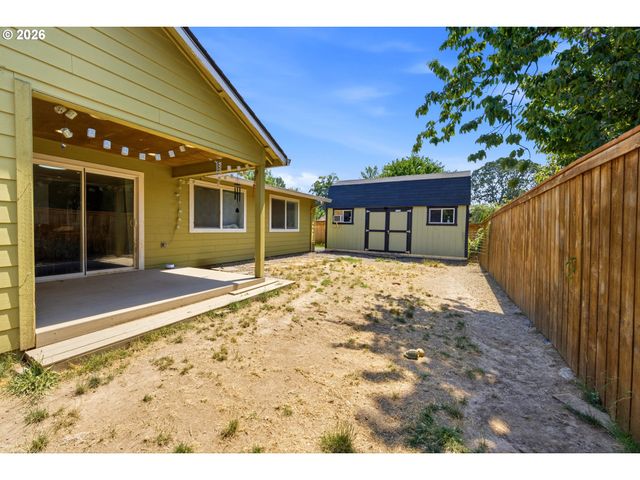 1805 N LIBRA St, Newberg, OR 97132