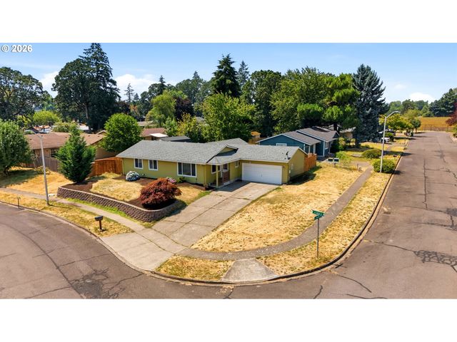 1805 N LIBRA St, Newberg, OR 97132
