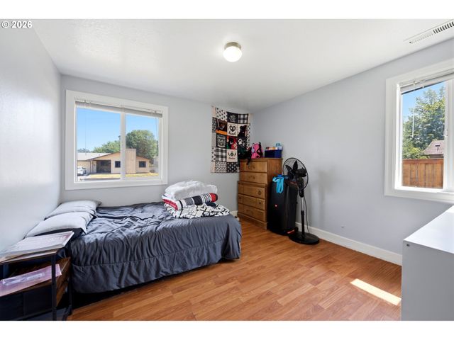 1805 N LIBRA St, Newberg, OR 97132