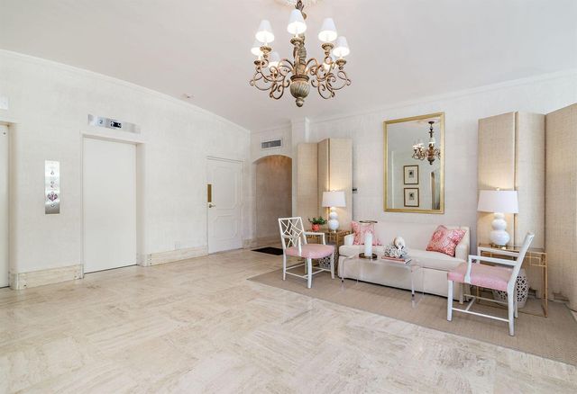 354 Chilean Avenue 4d, Palm Beach, FL 33480