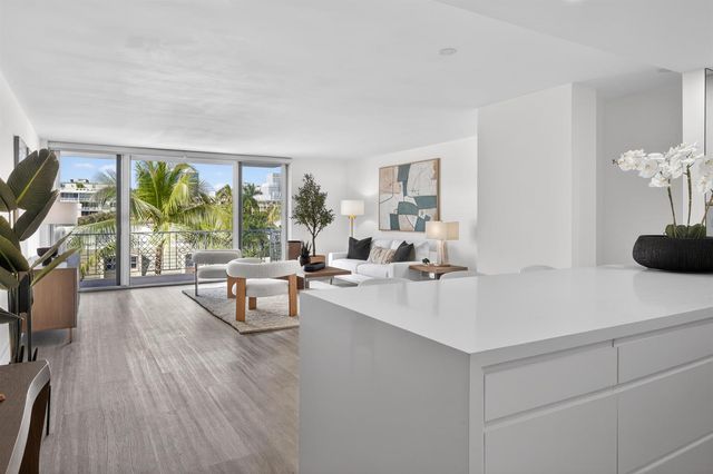 354 Chilean Avenue 4d, Palm Beach, FL 33480