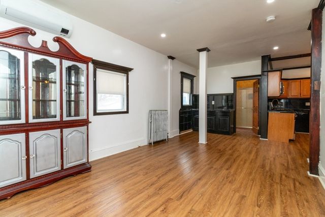 527 North Warren, Brockton, MA 02301