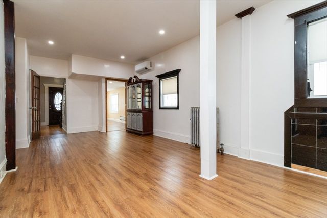 527 North Warren, Brockton, MA 02301