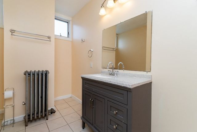 527 North Warren, Brockton, MA 02301