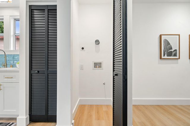 1004 39Th St, Oakland, CA 94608