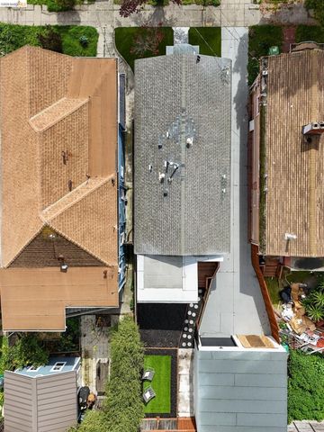 1004 39Th St, Oakland, CA 94608