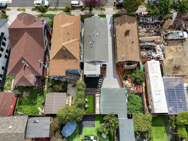 1004 39Th St, Oakland, CA 94608