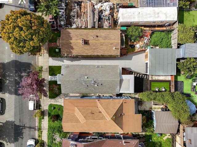 1004 39Th St, Oakland, CA 94608