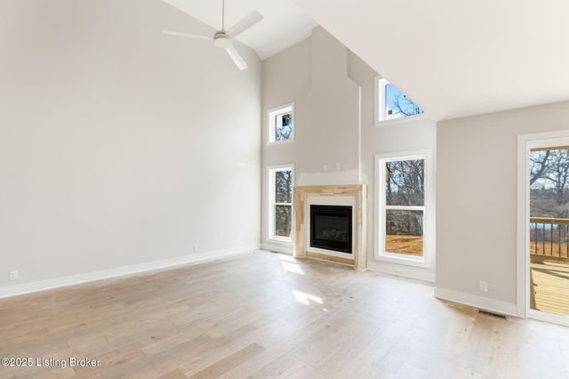 3314 Catalpa Farms Dr, Fisherville, KY 40023