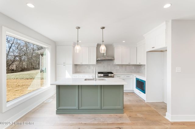 3314 Catalpa Farms Dr, Fisherville, KY 40023