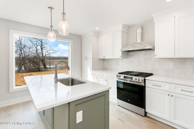 3314 Catalpa Farms Dr, Fisherville, KY 40023