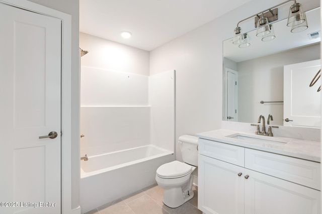 3314 Catalpa Farms Dr, Fisherville, KY 40023