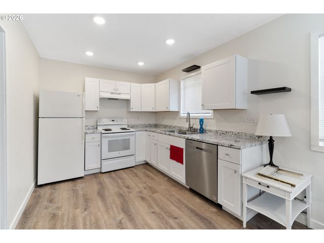 263 17TH Ave, Longview, WA 98632