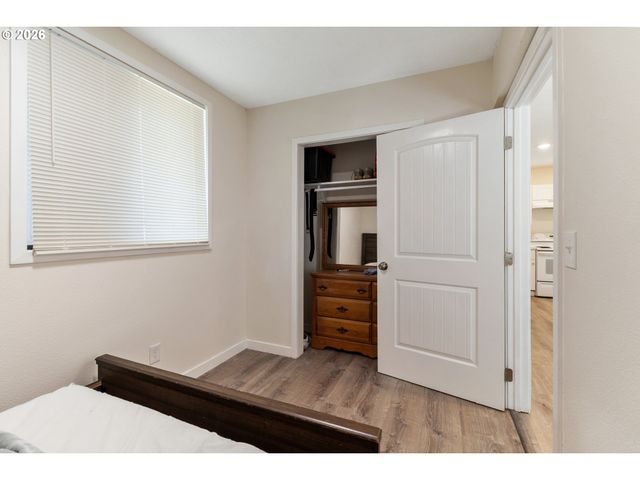 263 17TH Ave, Longview, WA 98632