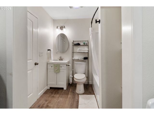 263 17TH Ave, Longview, WA 98632