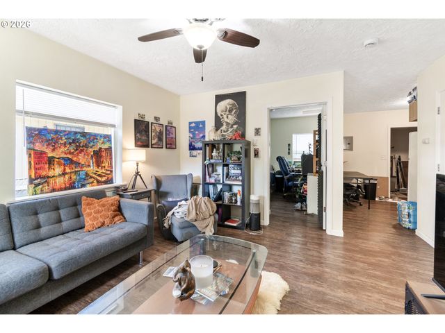 263 17TH Ave, Longview, WA 98632