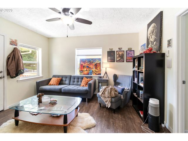 263 17TH Ave, Longview, WA 98632