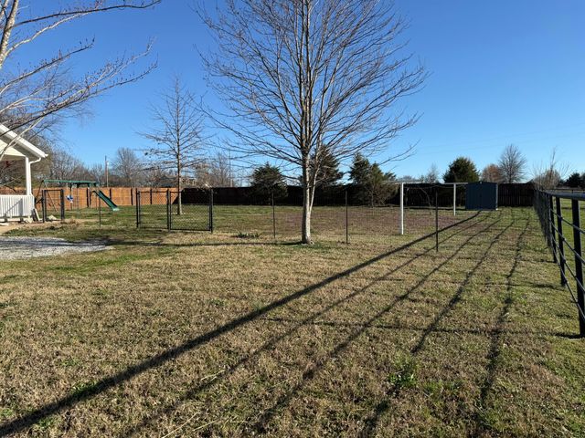 21561 Lawrence 1074, Monett, MO 65708