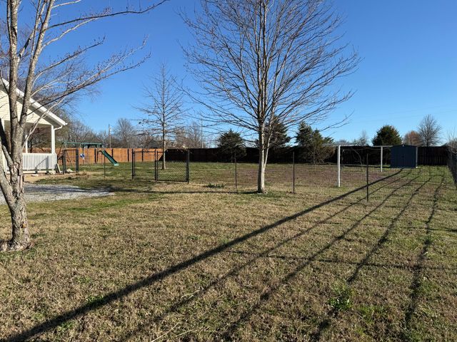 21561 Lawrence 1074, Monett, MO 65708