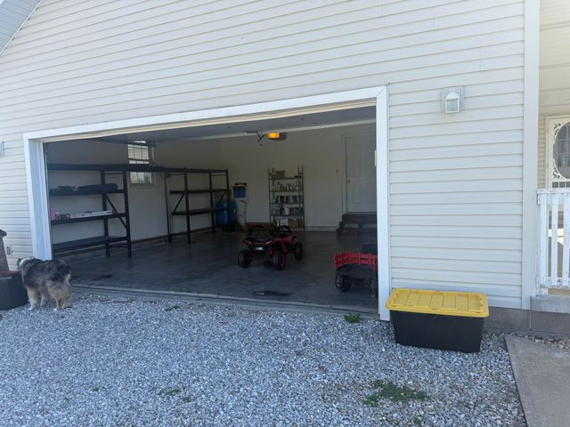 21561 Lawrence 1074, Monett, MO 65708