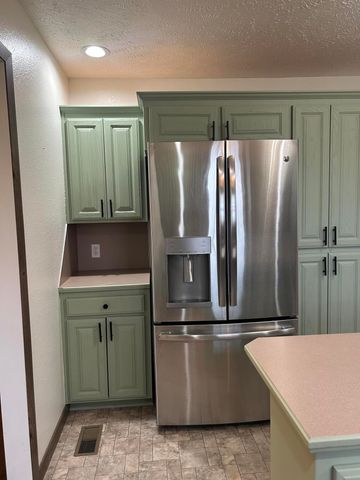 21561 Lawrence 1074, Monett, MO 65708