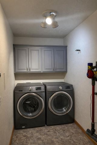 21561 Lawrence 1074, Monett, MO 65708