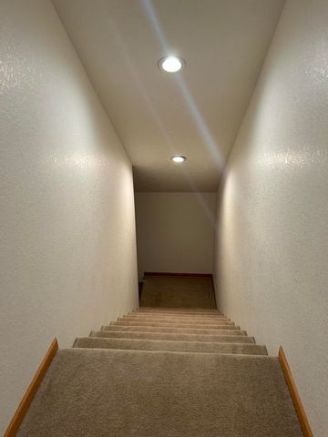 21561 Lawrence 1074, Monett, MO 65708