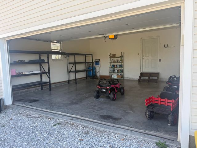 21561 Lawrence 1074, Monett, MO 65708