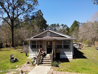 16197 Magnolia Street, Kiln, MS 39556