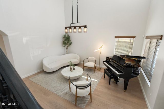 4960 E COLONIAL Drive, Chandler, AZ 85249