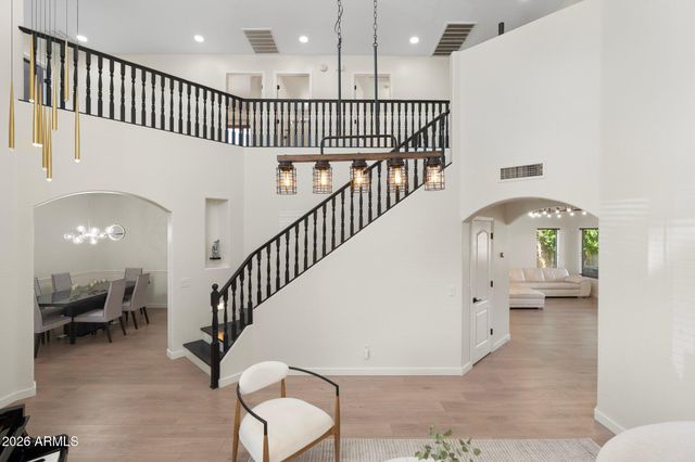 4960 E COLONIAL Drive, Chandler, AZ 85249