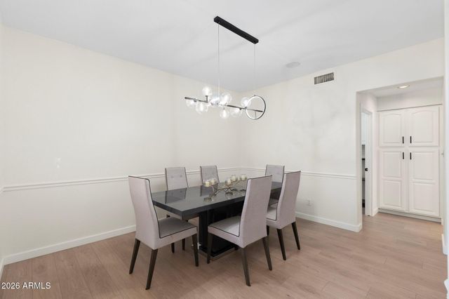 4960 E COLONIAL Drive, Chandler, AZ 85249