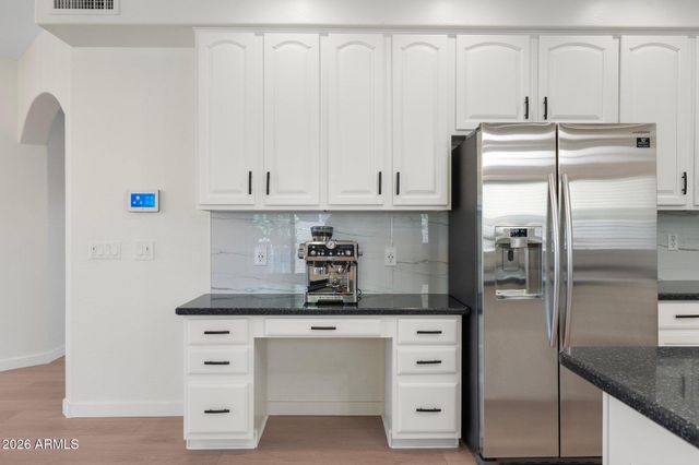 4960 E COLONIAL Drive, Chandler, AZ 85249