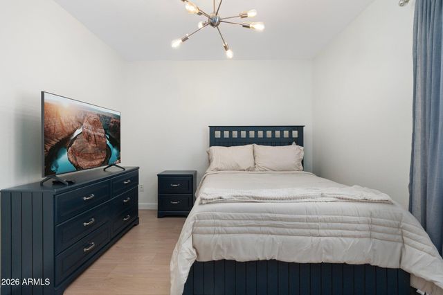 4960 E COLONIAL Drive, Chandler, AZ 85249