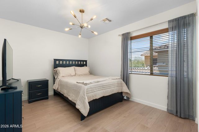 4960 E COLONIAL Drive, Chandler, AZ 85249