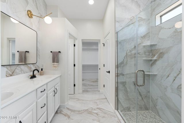 4960 E COLONIAL Drive, Chandler, AZ 85249