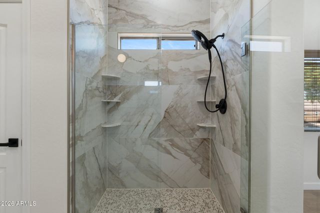 4960 E COLONIAL Drive, Chandler, AZ 85249