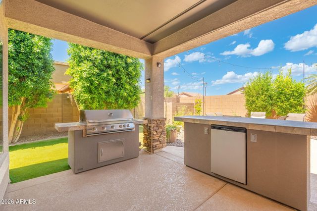 4960 E COLONIAL Drive, Chandler, AZ 85249