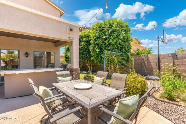 4960 E COLONIAL Drive, Chandler, AZ 85249