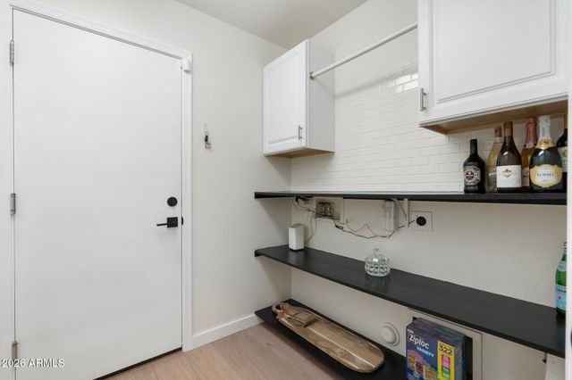 4960 E COLONIAL Drive, Chandler, AZ 85249