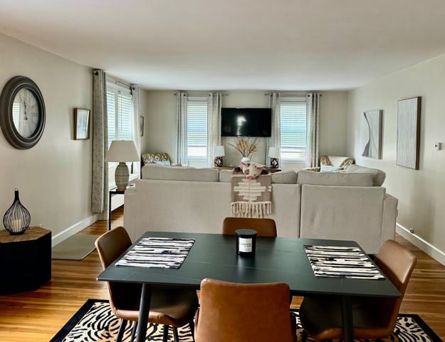 329 Summer St 1, Manchester, MA 01944