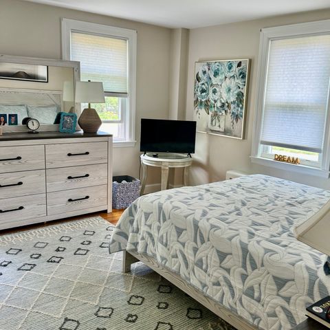 329 Summer St 1, Manchester, MA 01944