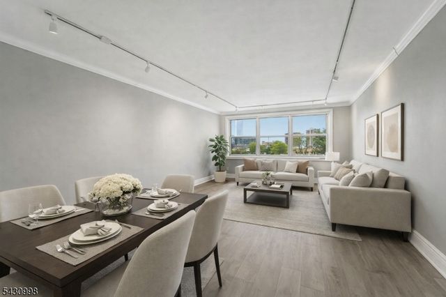 2000 Linwood Ave 4P, Fort Lee Boro, NJ 07024